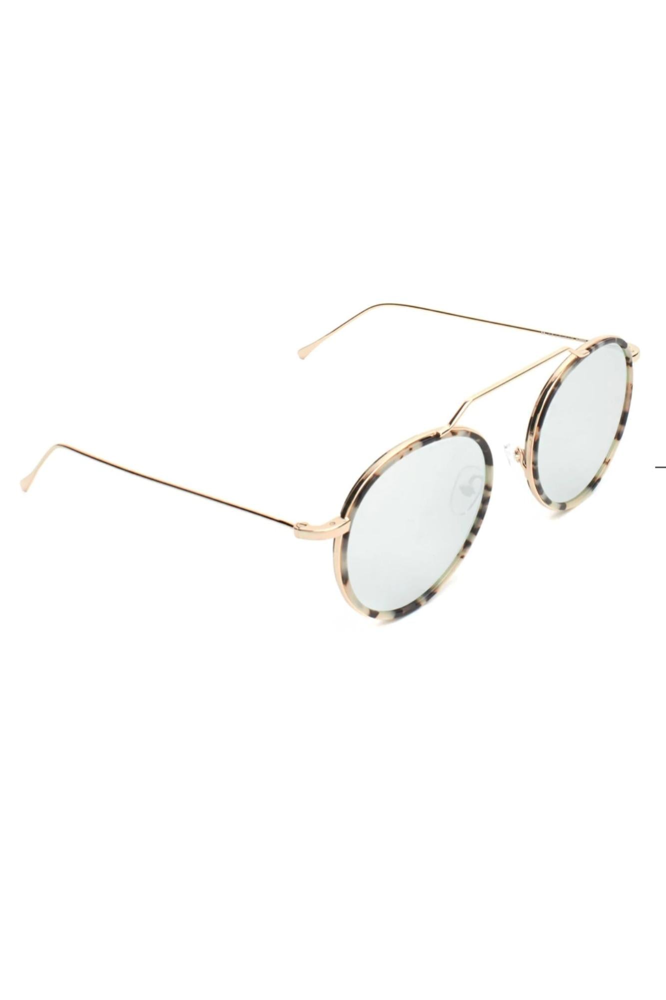 wynwood-ace-white-tortoise-gold-with-silver-flat-mirror-2